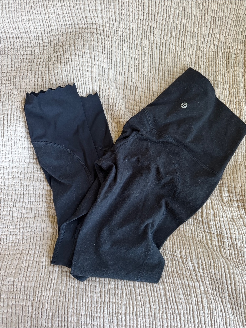 lululemon athletica Kids Black Scallop-Hem Performance Leggings